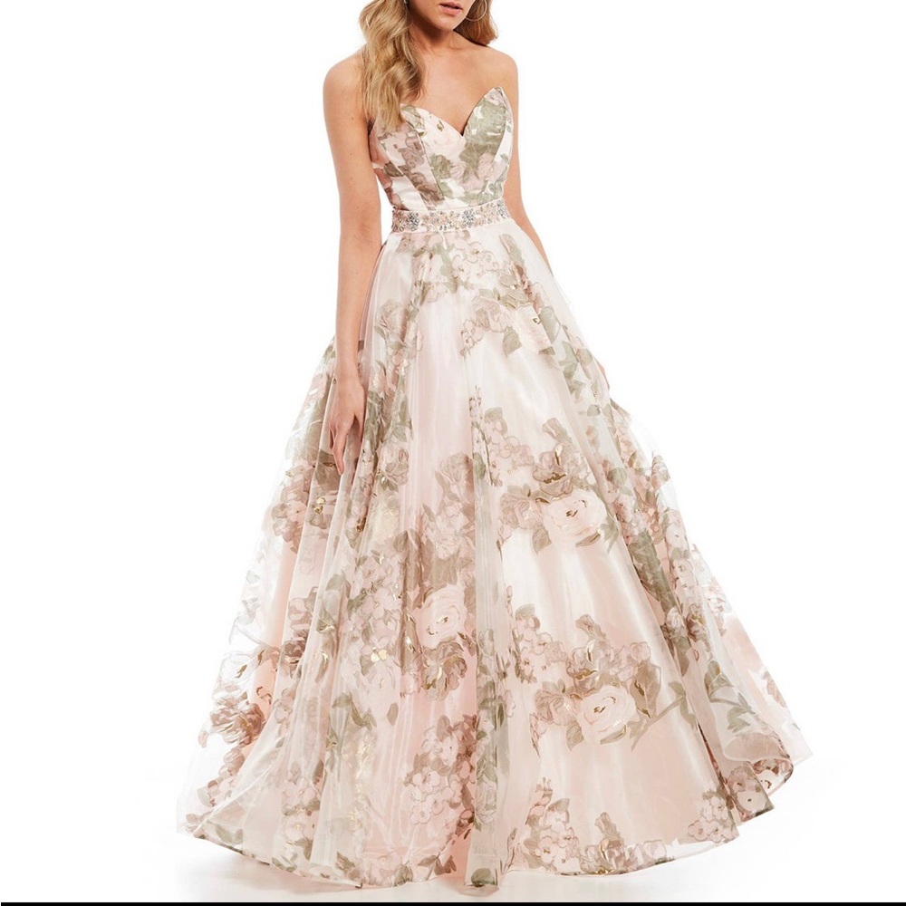 Perfect condition - Ball Gown Dress